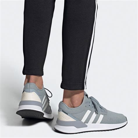 adidas schuhe grau weis pink|Graue Sneaker .